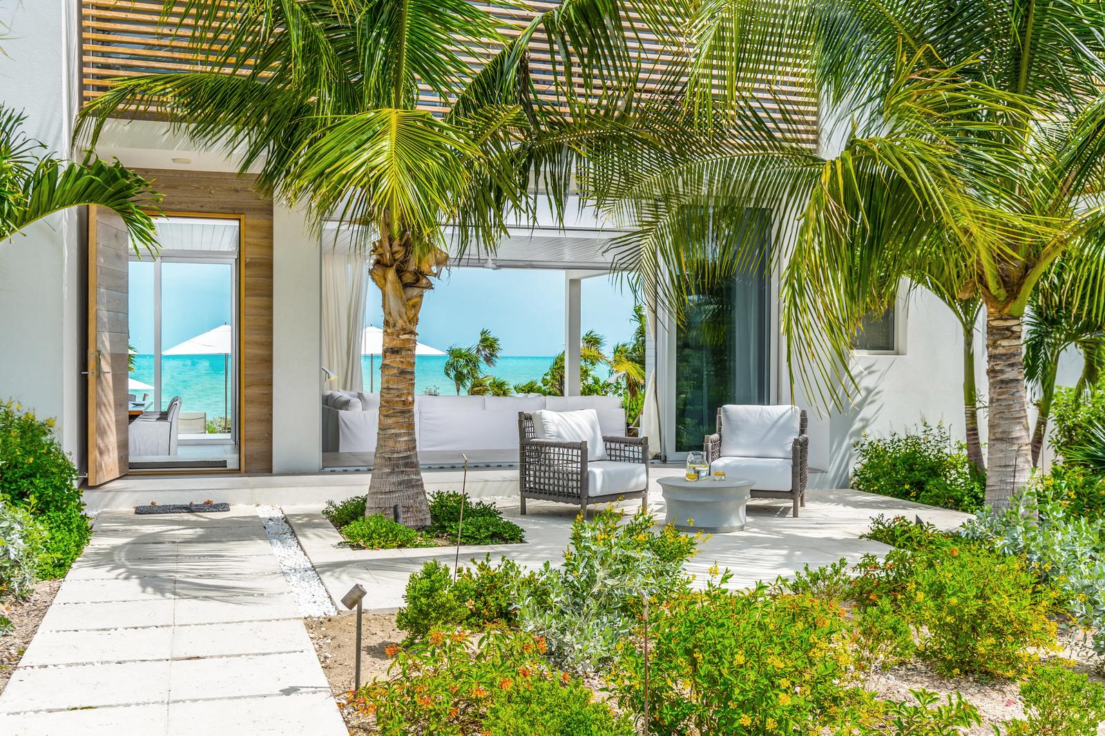 6 Bedroom Luxury Villa 5 for Sale, Beach Enclave Long Bay, Providenciales, Turks & Caicos — photo 3