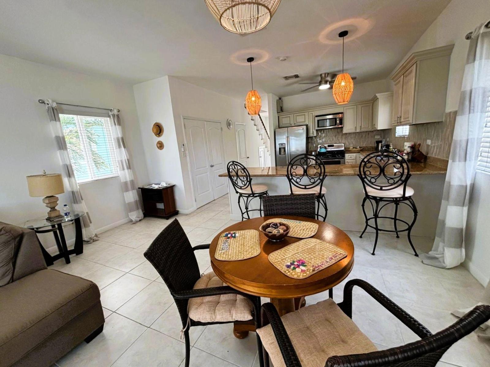 3 bedroom Apartment for sale — SUNRISE SHORES EASTERN RD — photo 5
