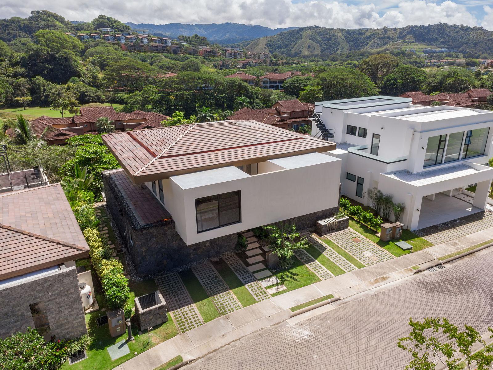 6 Bedroom Home for Sale, El Bosque, Los Suenos, Jaco, Puntarenas, Costa Rica — photo 4