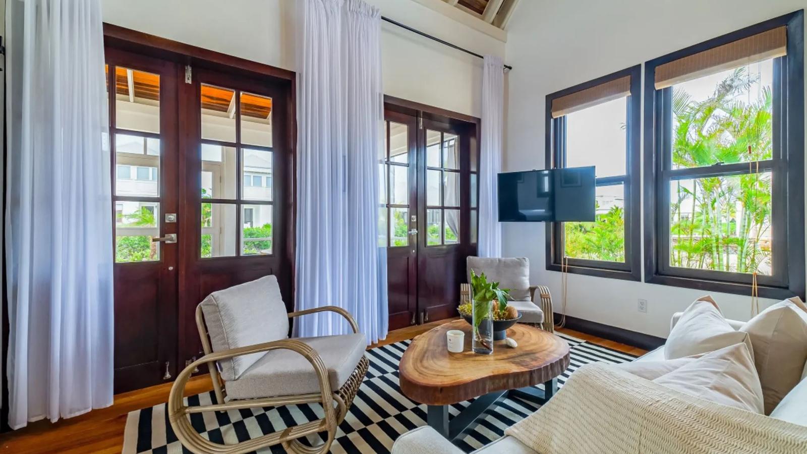 2-bedroom Cordage Cottage in Mahogany Bay, San Pedro — photo 4