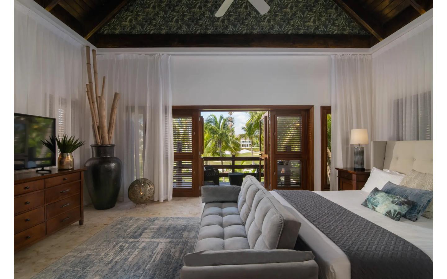 Id-3004 Four Bedroom Villa For Sale In Puntacana Resort And Club — photo 1