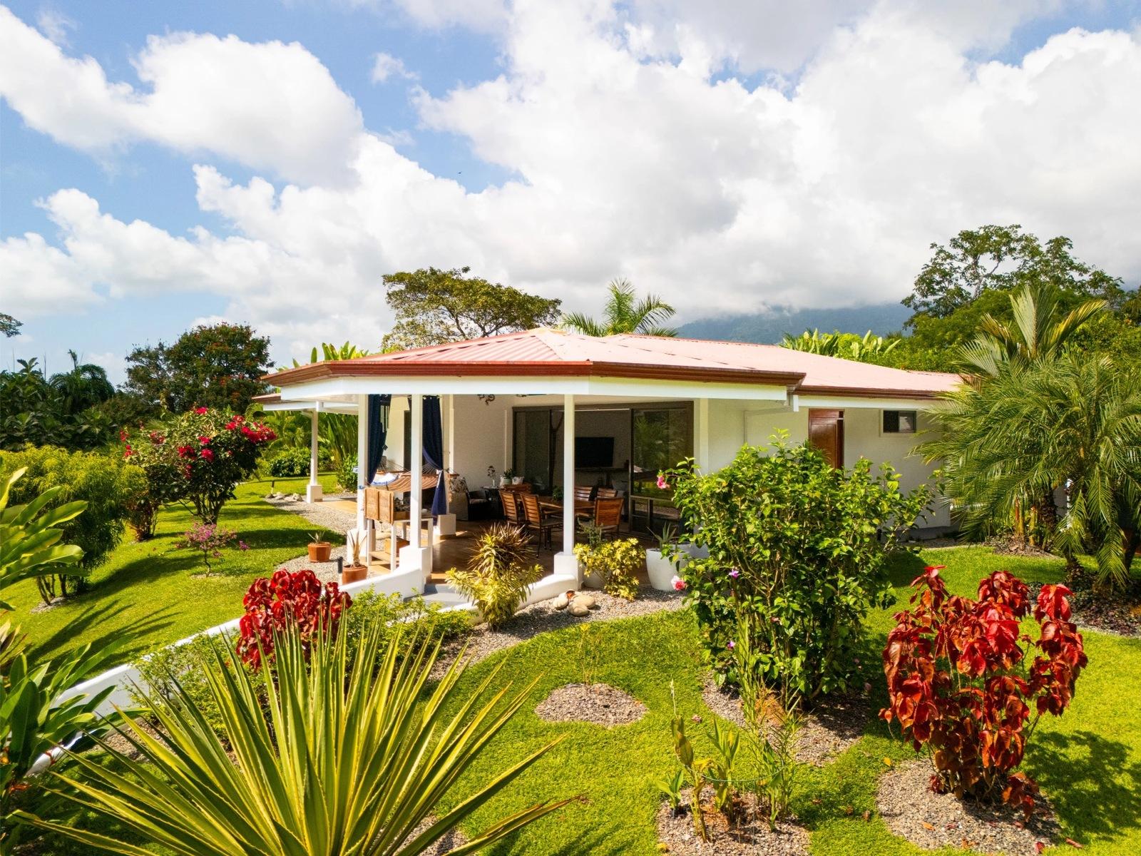 6 Bedroom House for Sale in Ojochal, Costa Rica — photo 3