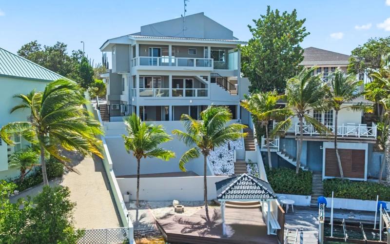 8BR Waterfront Villa Jan Sofat — photo 2