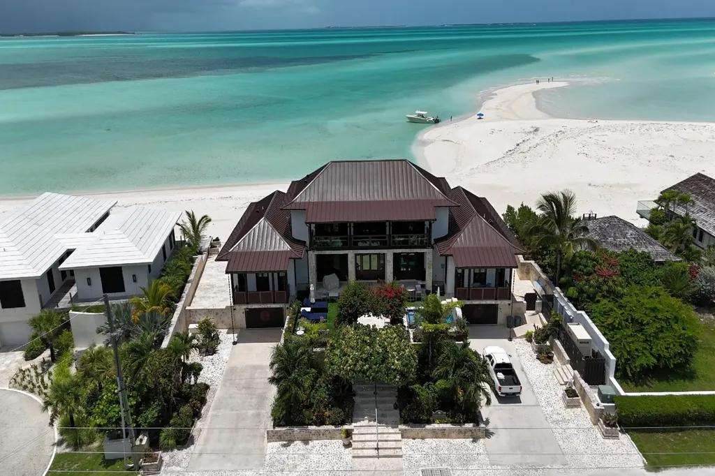 3-bedroom beachfront house in Treasure Cay, Abaco, Bahamas — photo 2