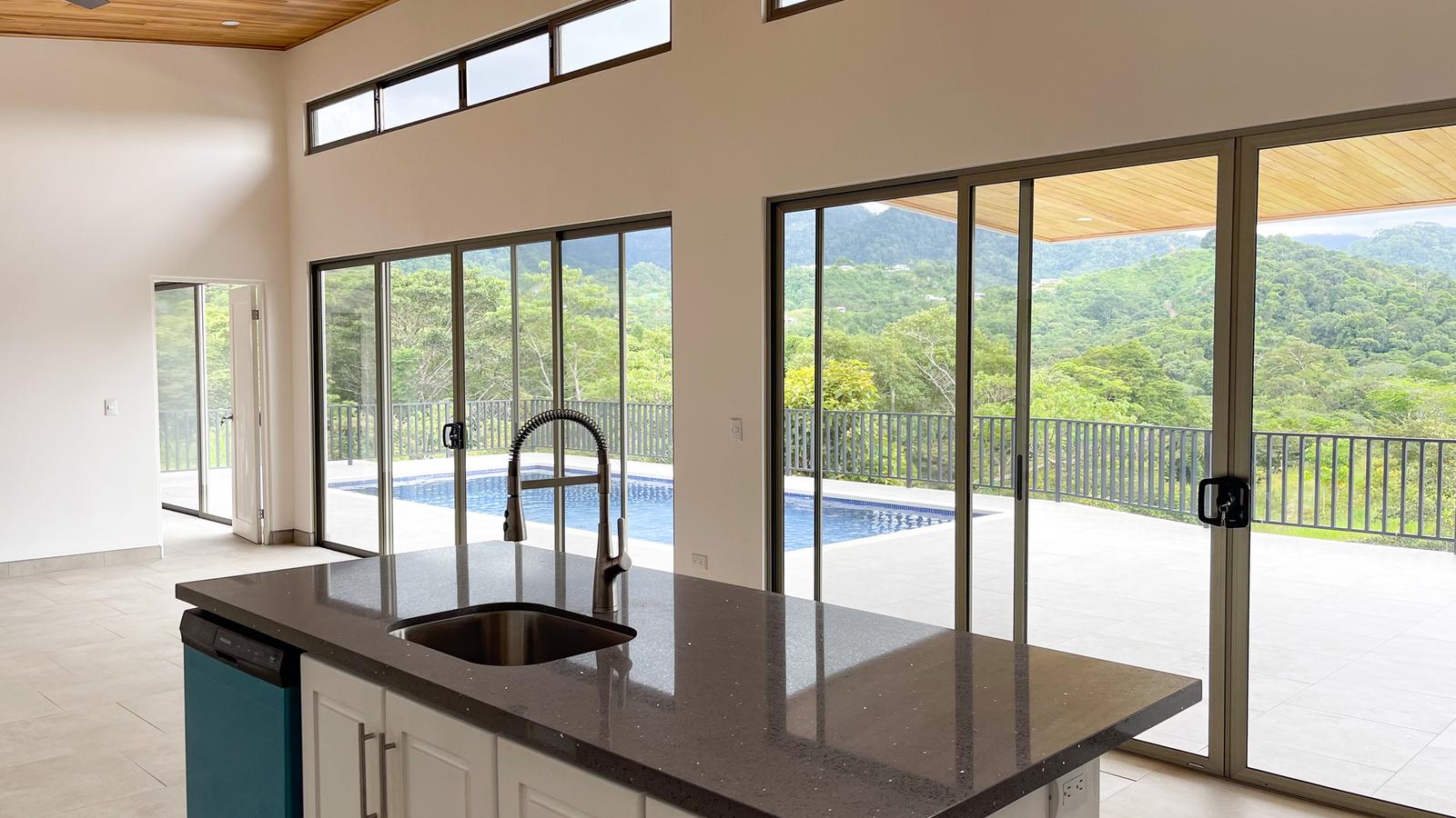 3 Bedroom Mountain-View Home for Sale, Ojochal, Puntarenas, Costa Rica — photo 4