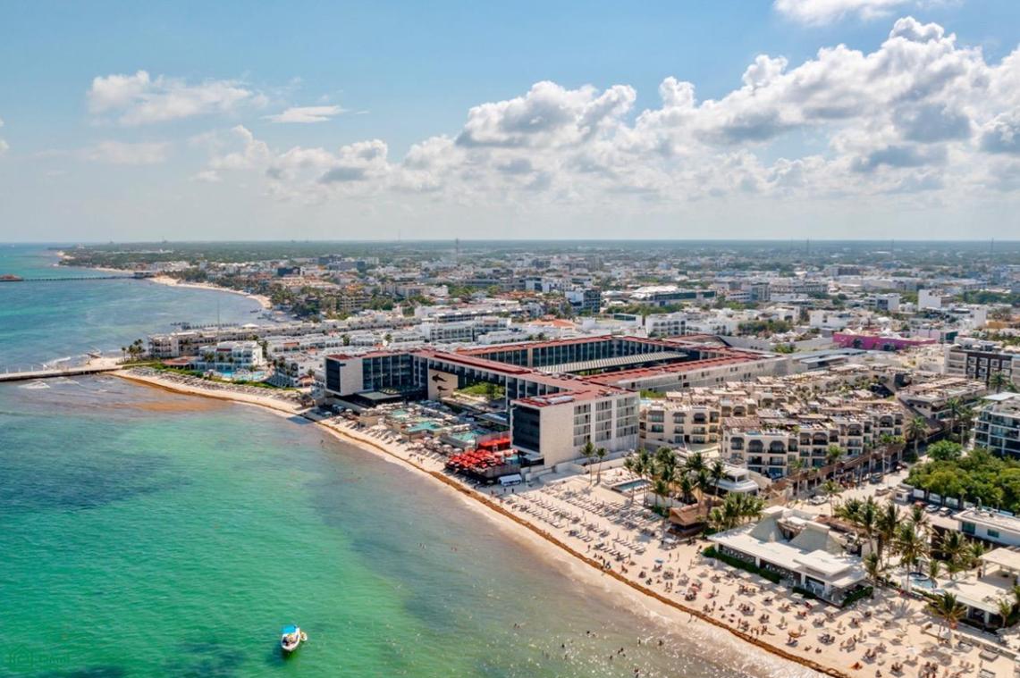 Aldea Thai 3BR Beachfront Penthouse at Mamita's Beach Club, Playa del Carmen — photo 1