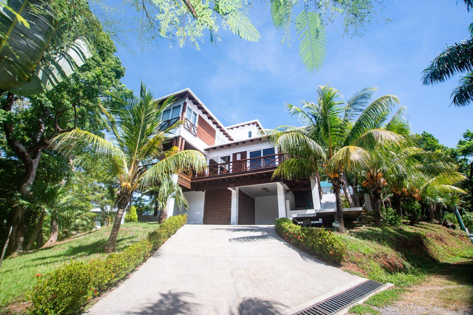 3‑bedroom home at Lifestyle by Atocha in Roatan — photo 1