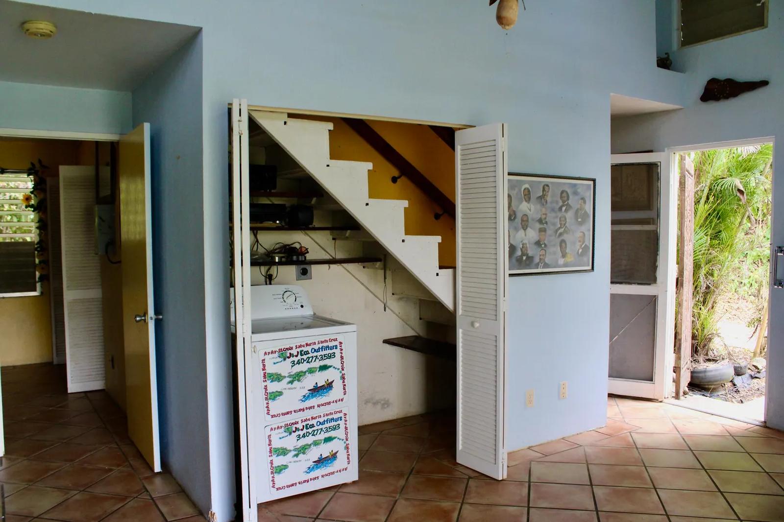 157 Little La Grange We — photo 4