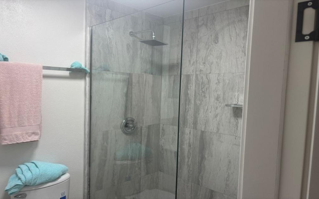 1 bedroom Apartment for sale — WEST BAY STREET — photo 3