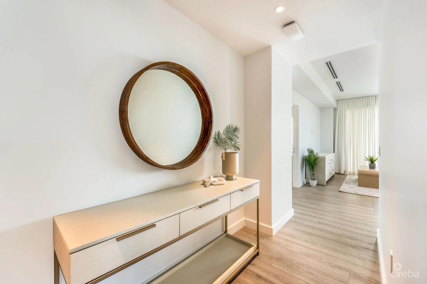 Onegt Residences - Unit 803, George Town — photo 4