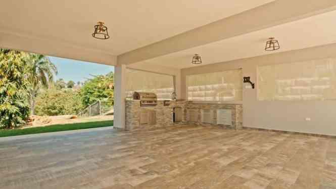 Luxury Hilltop Estate with Ocean Views in Moca, Puerto Rico — photo 5
