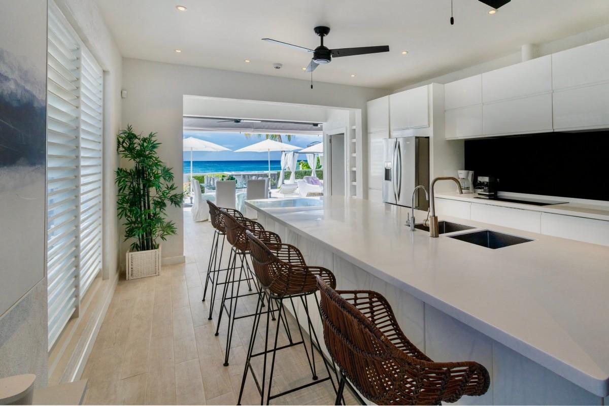 5-bedroom beachfront villa in Reeds Bay, Holetown — photo 5