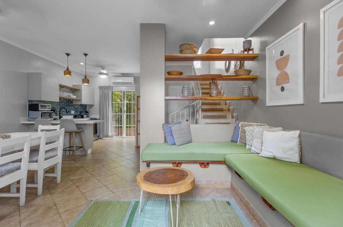 Tamarindo Updated 2BR Condo Near Beach — photo 4