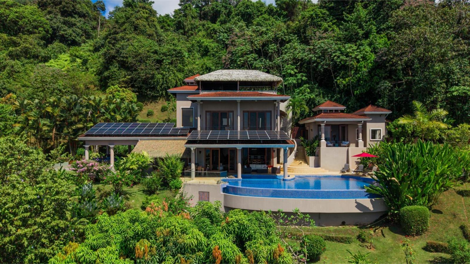 4 Bedroom Luxury Villa for Sale, Dominical, Puntarenas, Costa Rica — photo 2