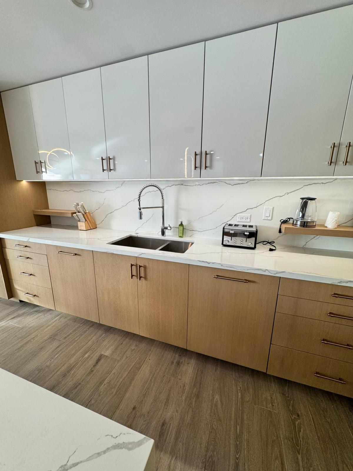 3-bedroom apartment in Caves Point, Nassau — photo 5