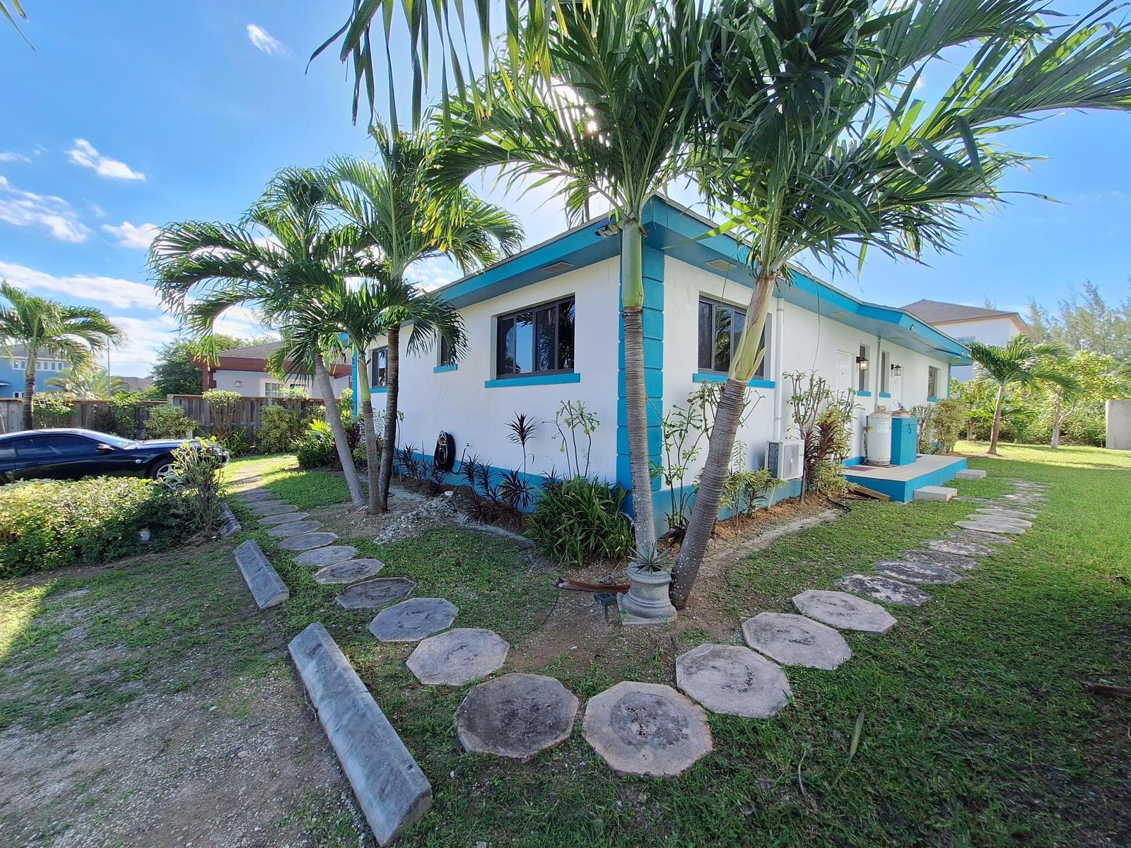 2 bedroom Apartment for sale on TROPIC ROAD, Nassau, The Bahamas — photo 3
