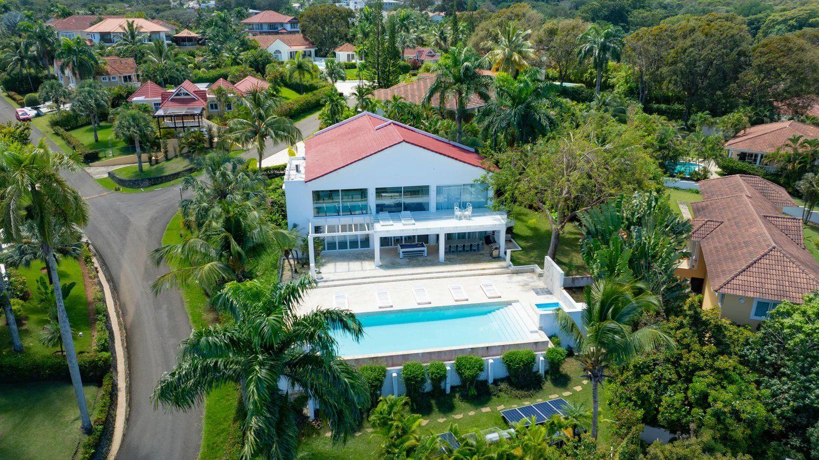 Luxury 5-Bedroom Oceanview Villa, Residencial Hispaniola — photo 3