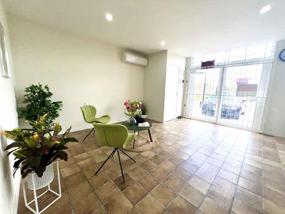 Six separate private offices for rent in Zeelandia — photo 1
