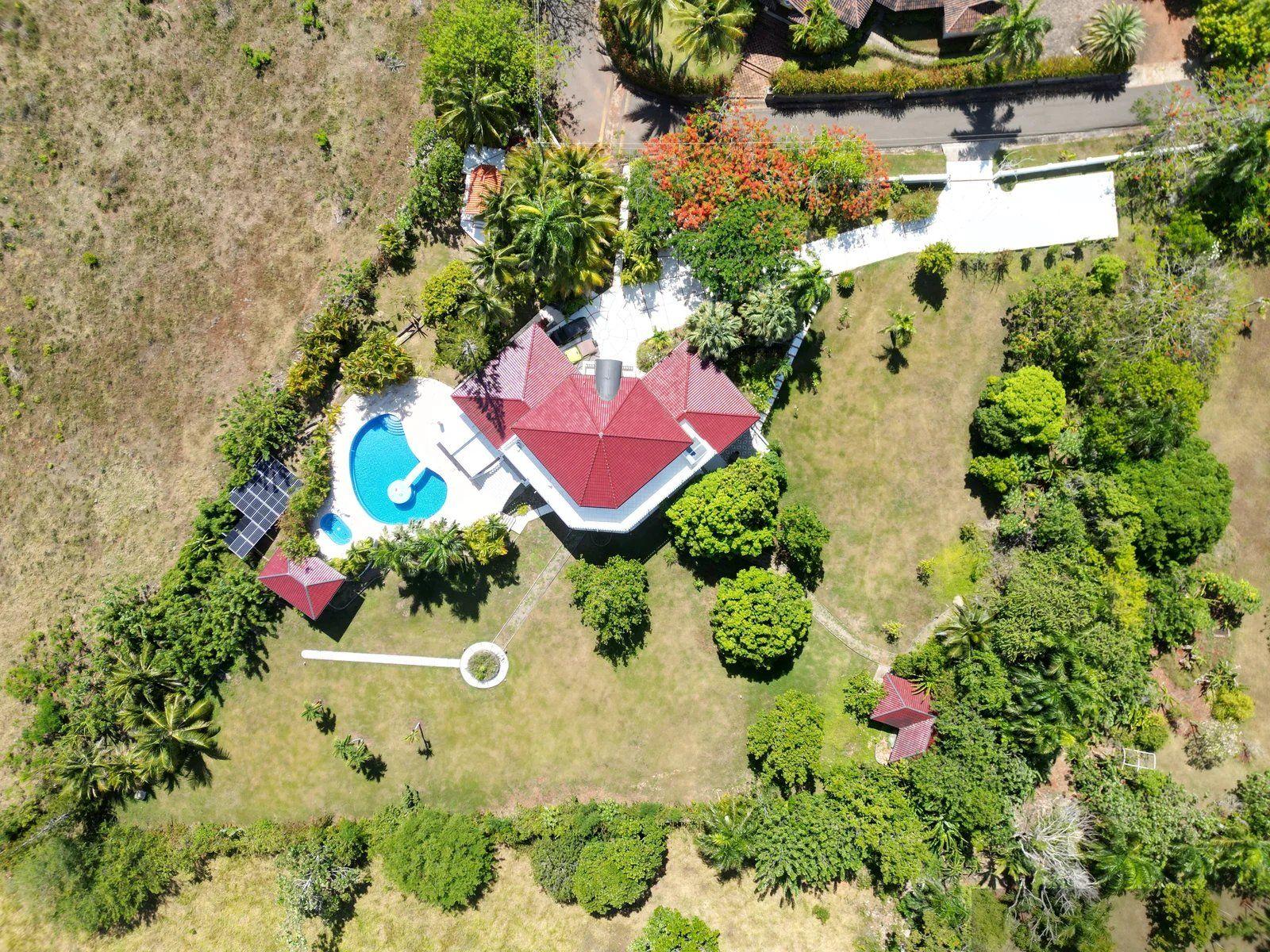 Oceanview 8-Bedroom Estate Villa for Sale in Haciendas El Choco, Sosúa — photo 5