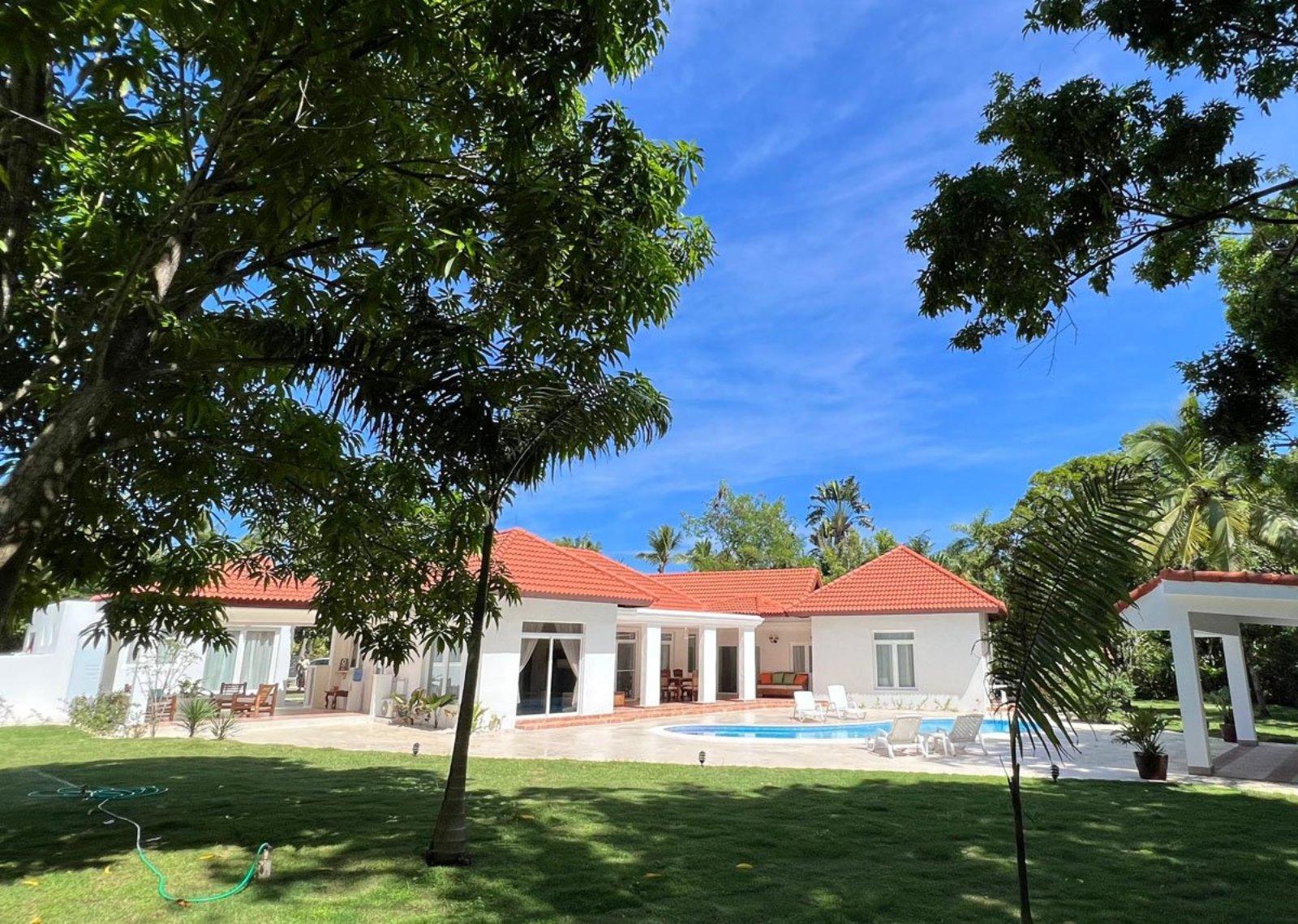 4-bedroom luxury home in Sea Horse Ranch, Cabarete, Dominican Republic — photo 1