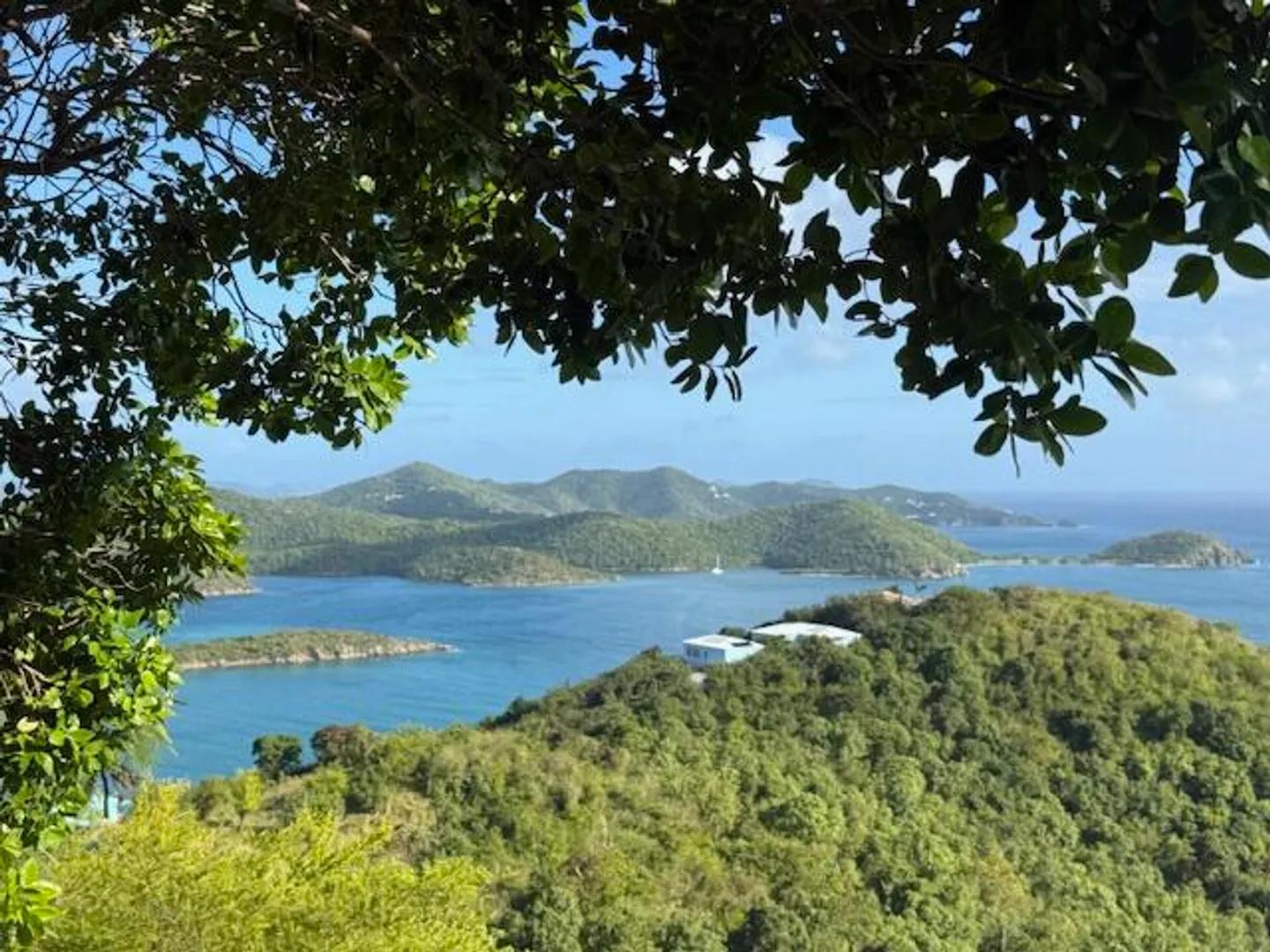 2 Bed, 2 Bath Eco-Retreat Cottage in Coral Bay — photo 4