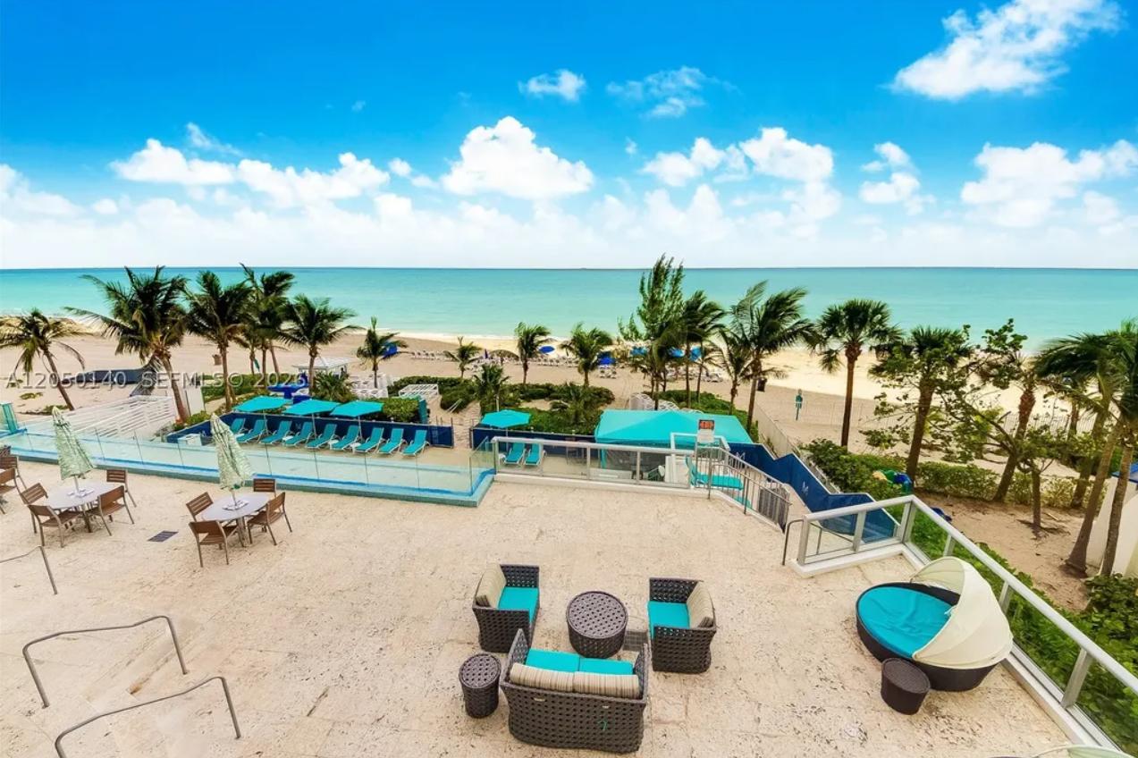 1-bedroom beachfront condo in Sunny Isles Beach — photo 3