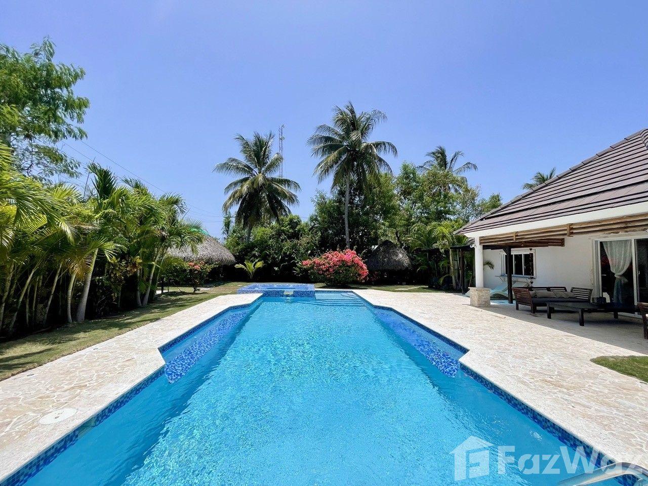Exceptional 9-Bedroom Villa Near the Beach in Escondido Bay in Sosua, Puerto Plata — photo 2