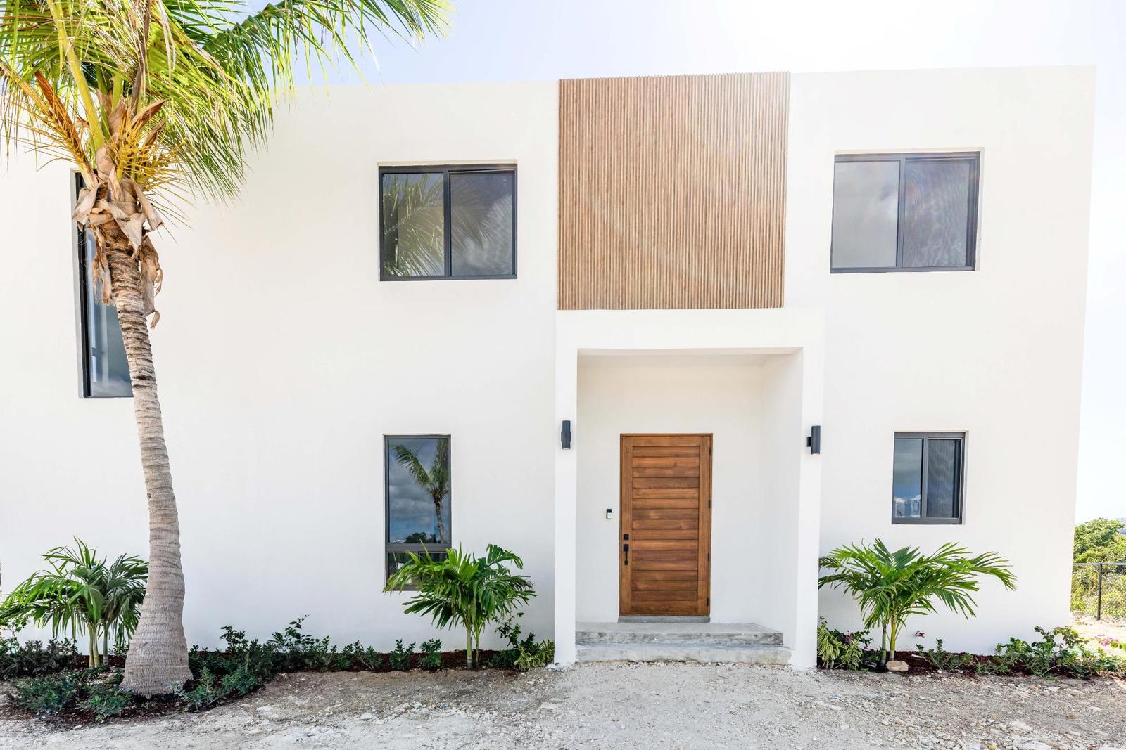 2 Lakeview Villas — photo 5