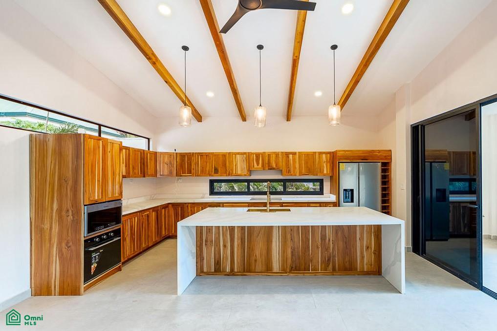 3-bedroom home in Playa Avellanas — photo 3