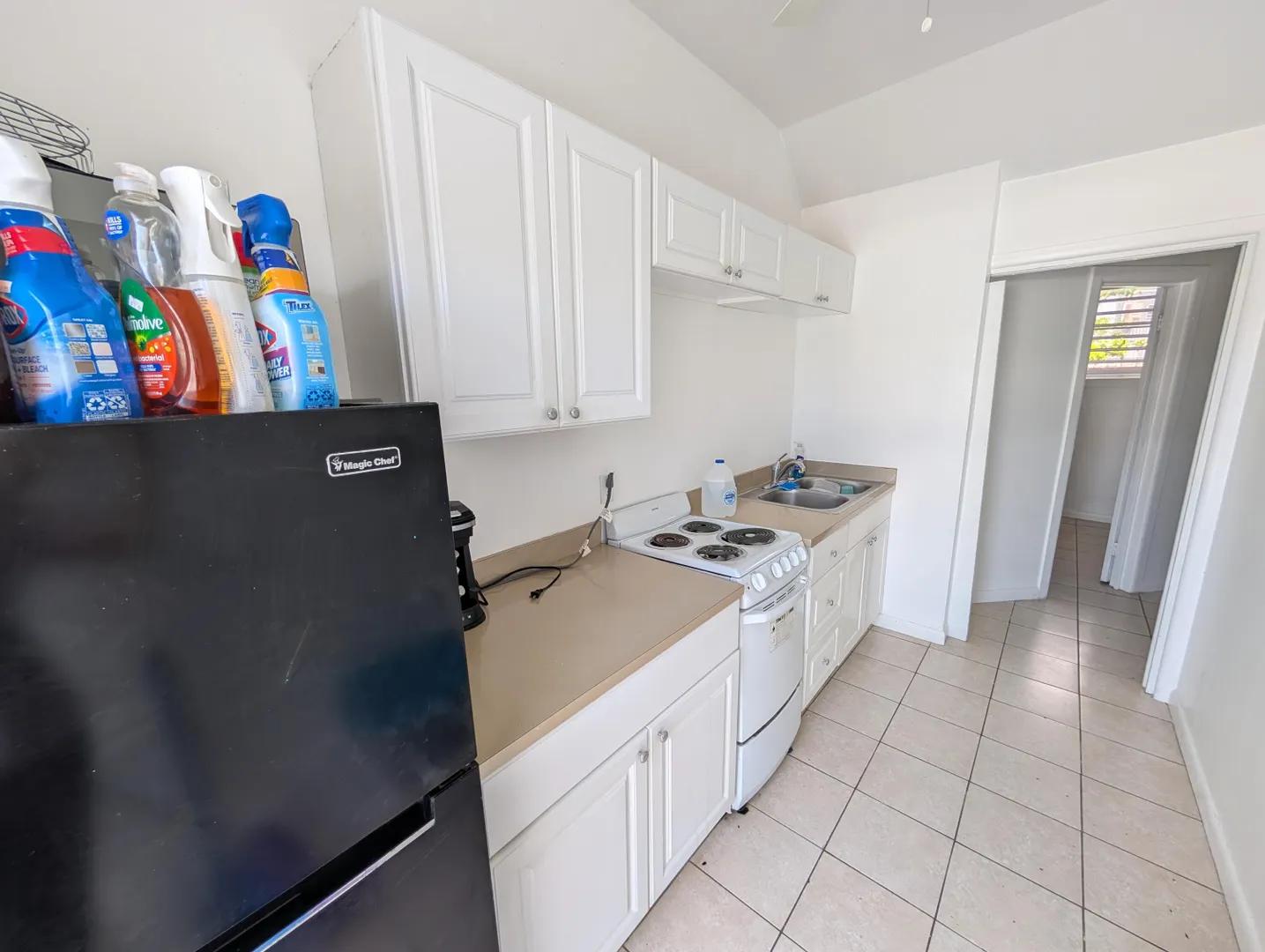 Studio apartment in Red Hook, St. Thomas — photo 1