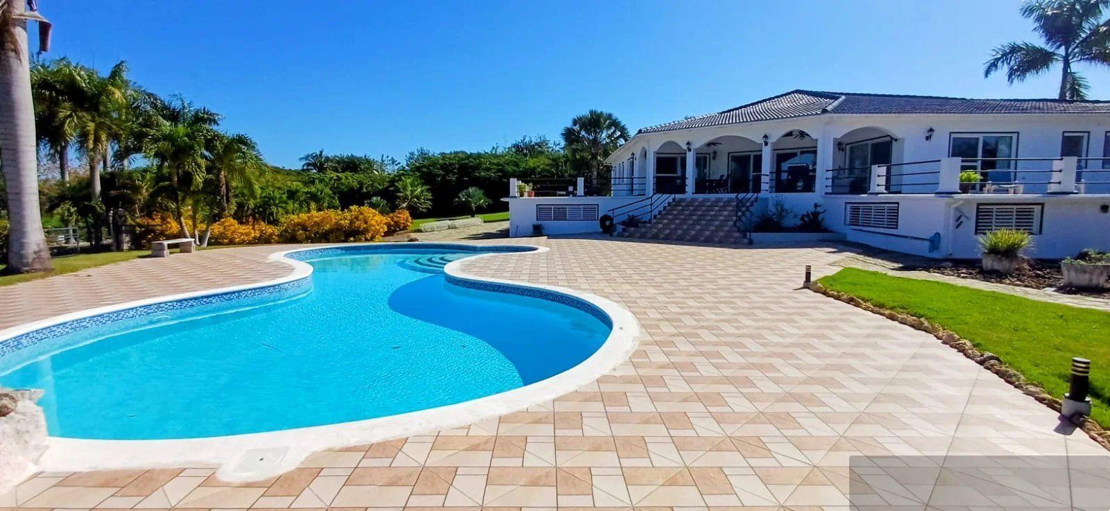 Oceanview 4-Bedroom Villa with Pool in Haciendas El Choco — photo 1