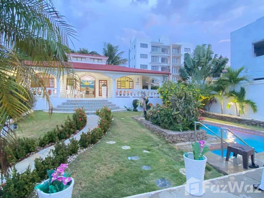 5 Bedroom Villa for Sale at Costambar — photo 1