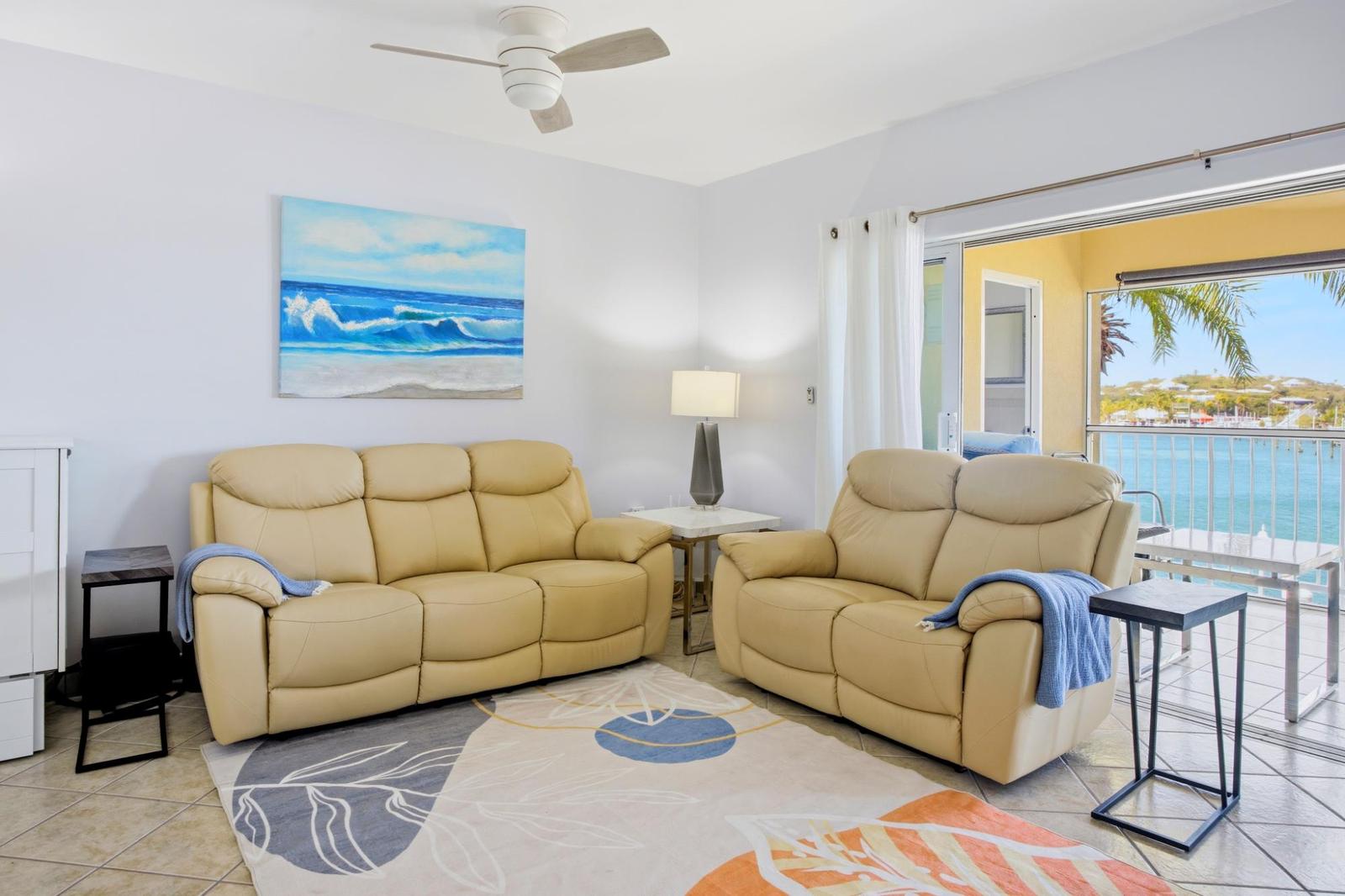 YACHT CLUB Townhome — photo 4