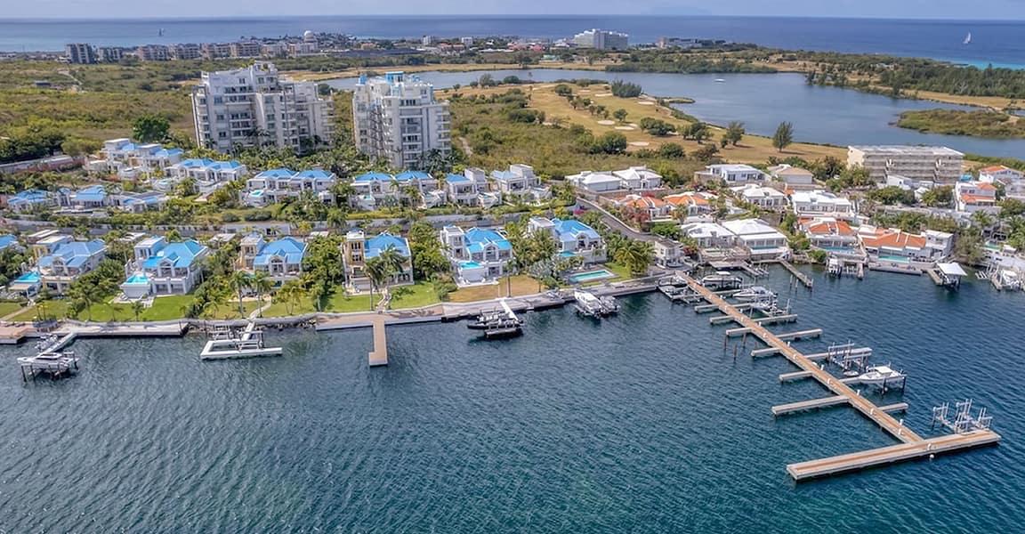 4 Bedroom Waterfront Luxury Villa for Sale, Aquamarina, St Maarten — photo 3