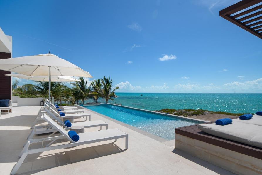 Tip of the Tail Villa 5BR in TCI — photo 2