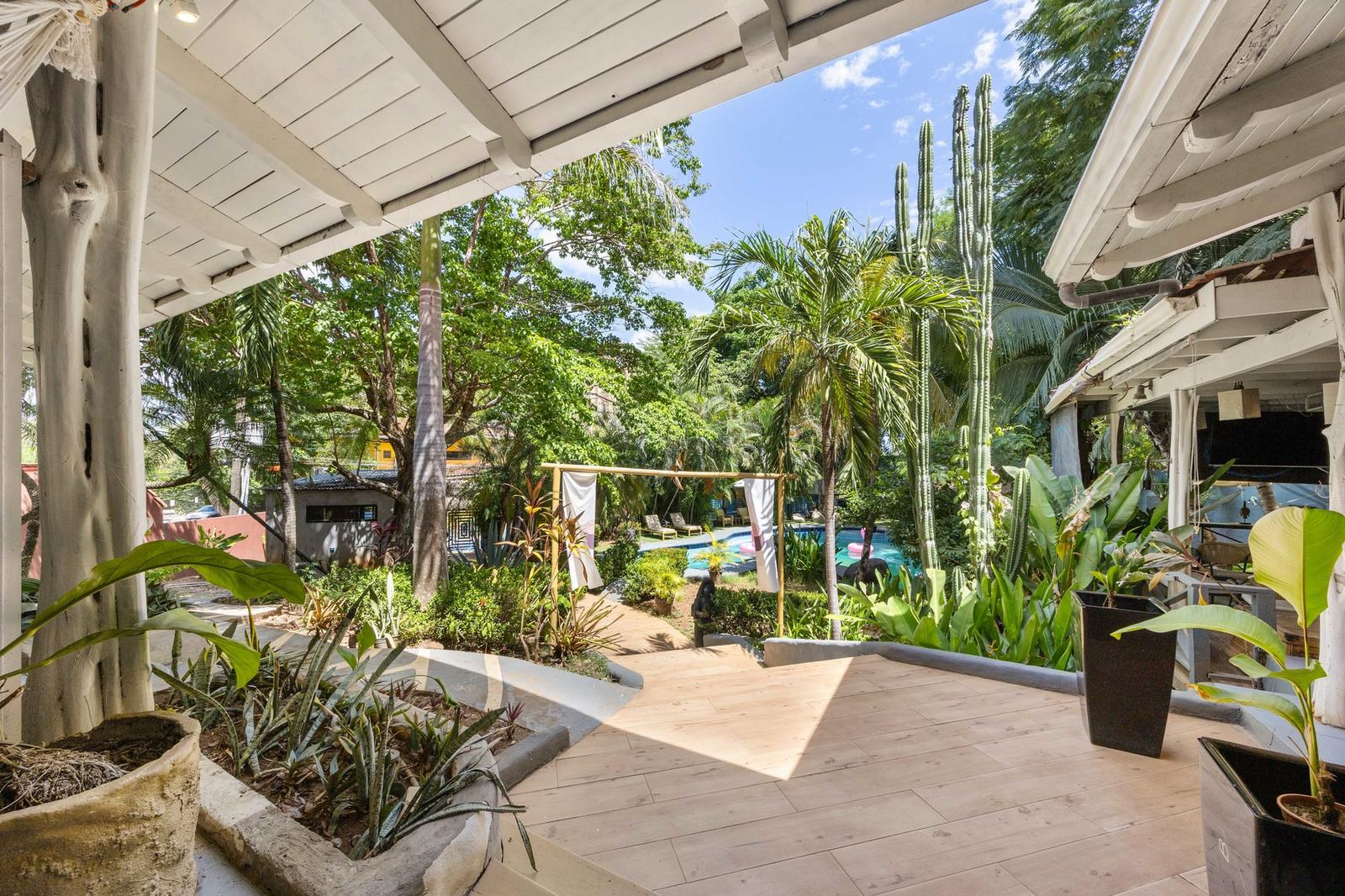 9 Bedroom Boutique Hotel for Sale, Tamarindo, Guanacaste, Costa Rica — photo 1