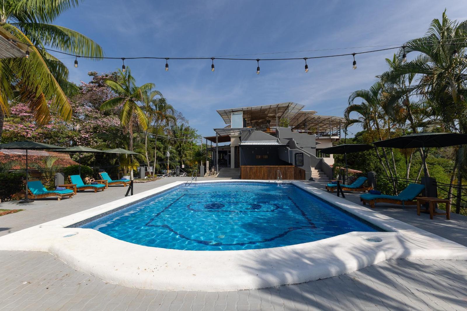 49 Bedroom Boutique Hotel for Sale, Manuel Antonio, Puntarenas, Costa Rica — photo 2