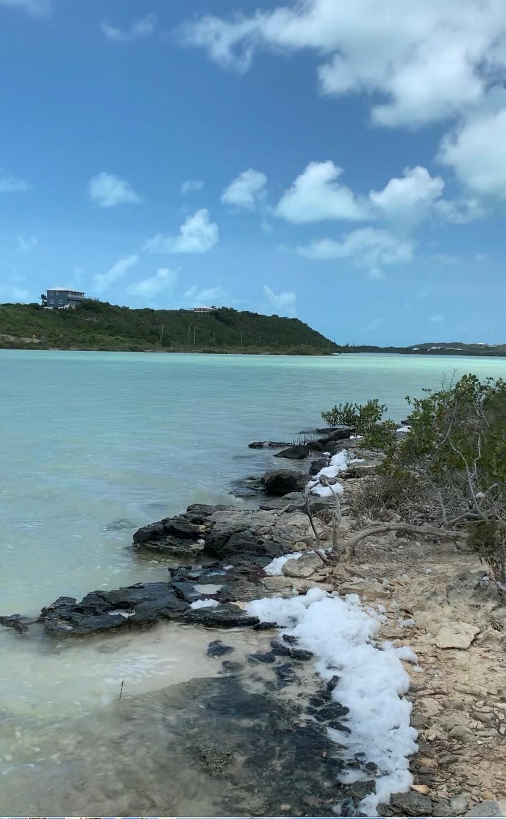 Haulover lot — photo 1