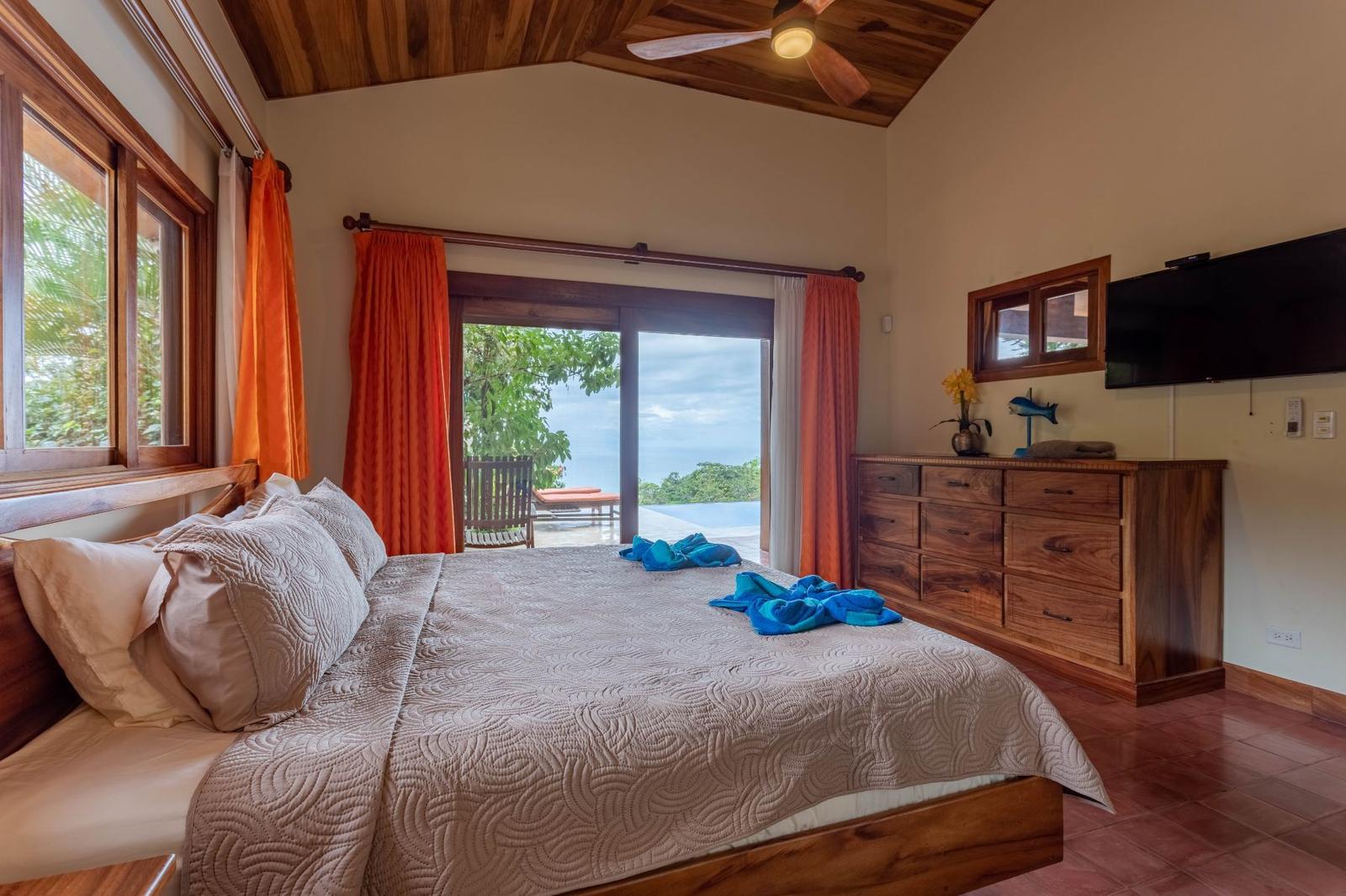 5 Bedroom Ocean-View Home for Sale, Escaleras, Puntarenas, Costa Rica — photo 5