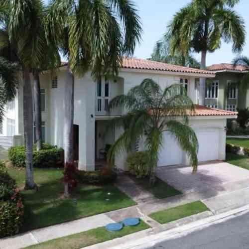 Grand Palm House in Vega Alta, Puerto Rico — photo 1