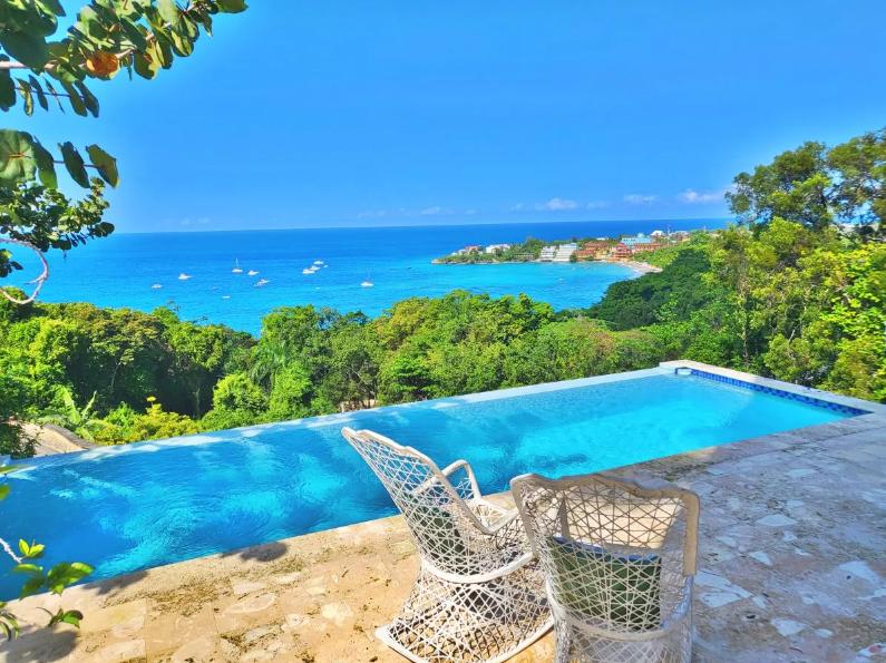 Sosua Bay 5BR Villa — photo 1