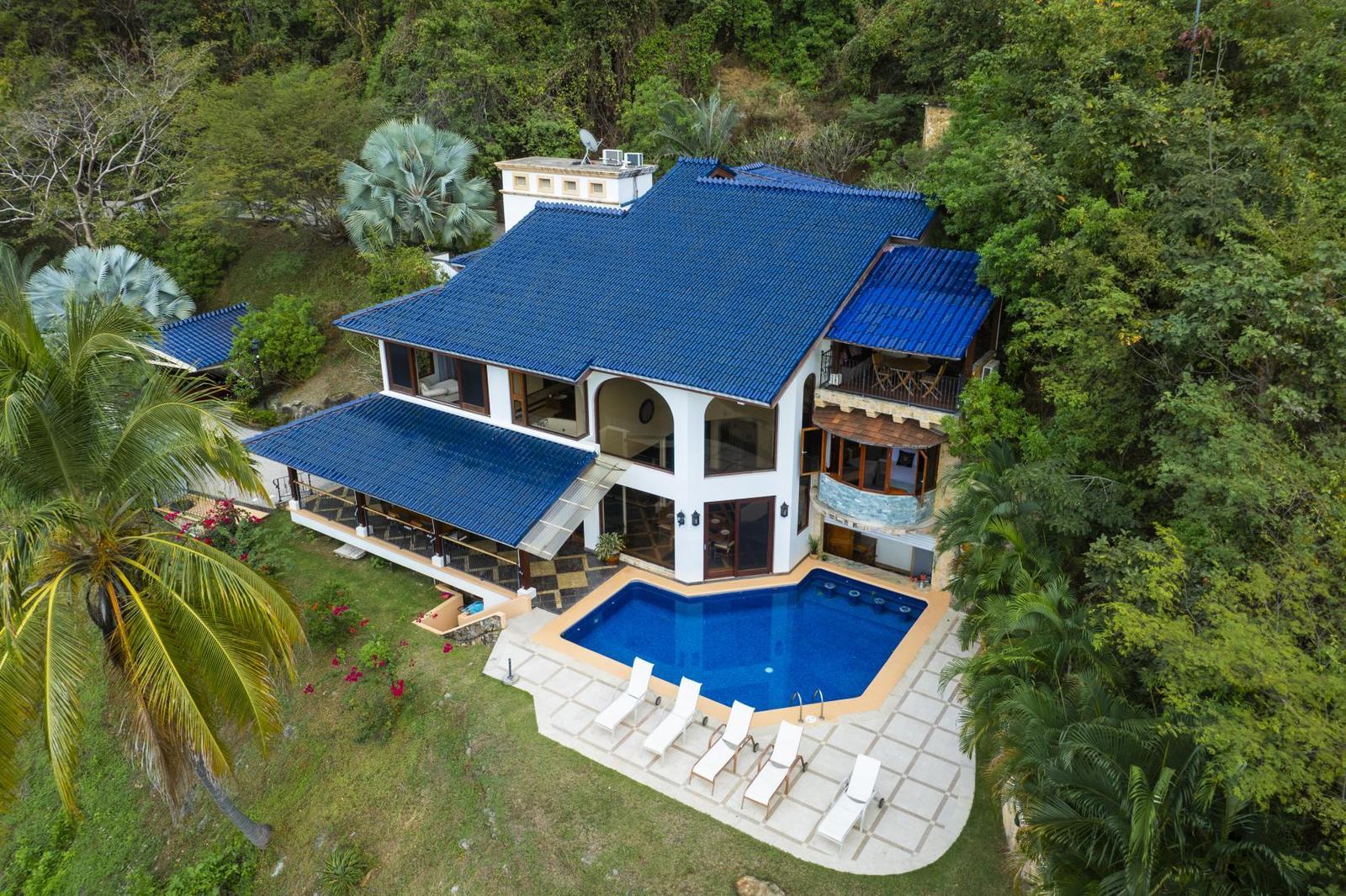 4 Bedroom House for Sale, Playa Prieta, Flamingo, Guanacaste, Costa Rica — photo 1