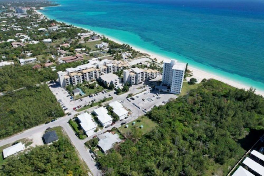 2-bedroom apartment in Riviera Towers, Grand Bahama — photo 2