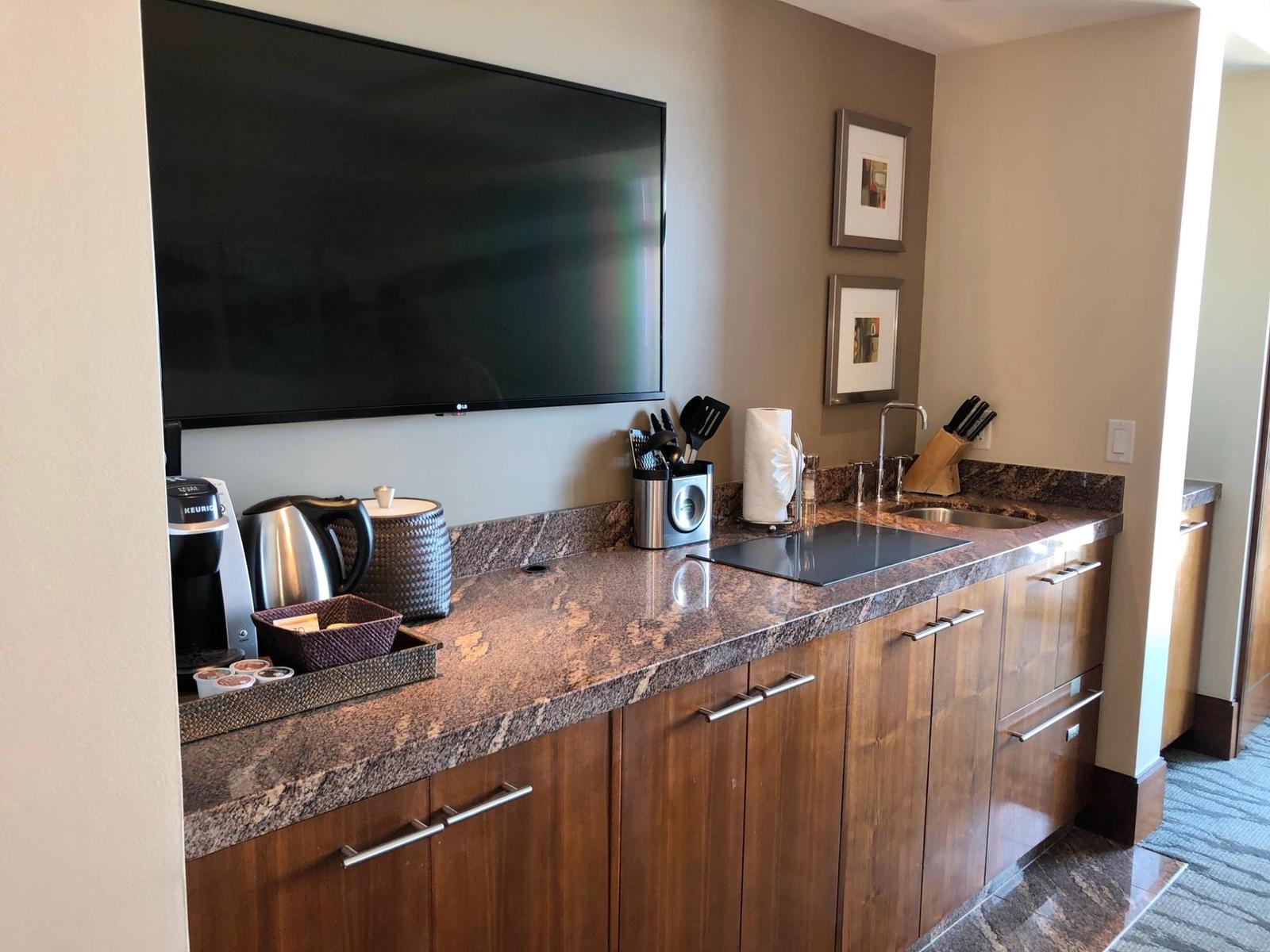 1-bedroom condo in Nassau / New Providence — photo 3