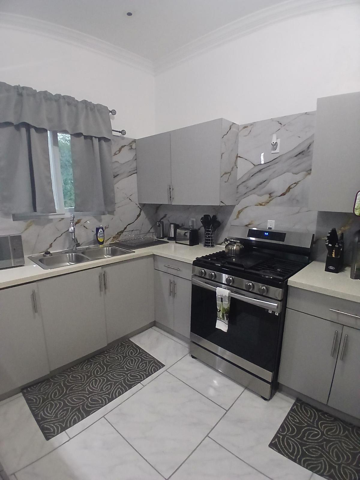 1-bedroom apartment in Love Estates, Nassau — photo 4
