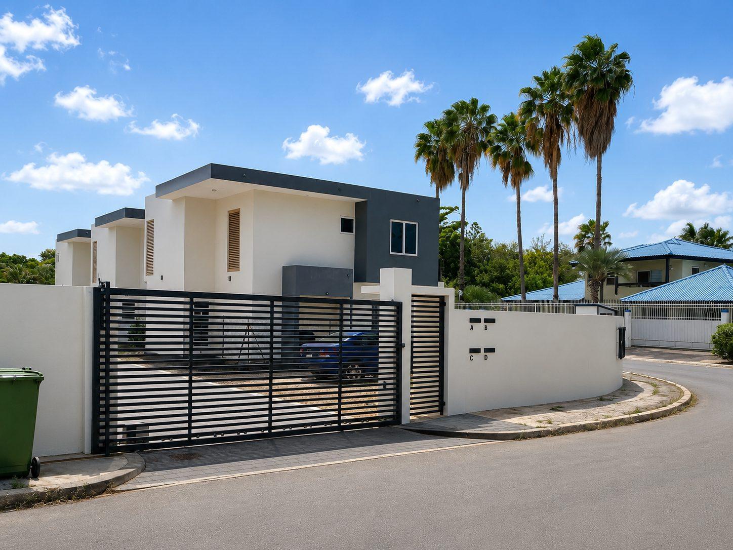 Dominguito – Fixer Upper with Separate Apartment — photo 2