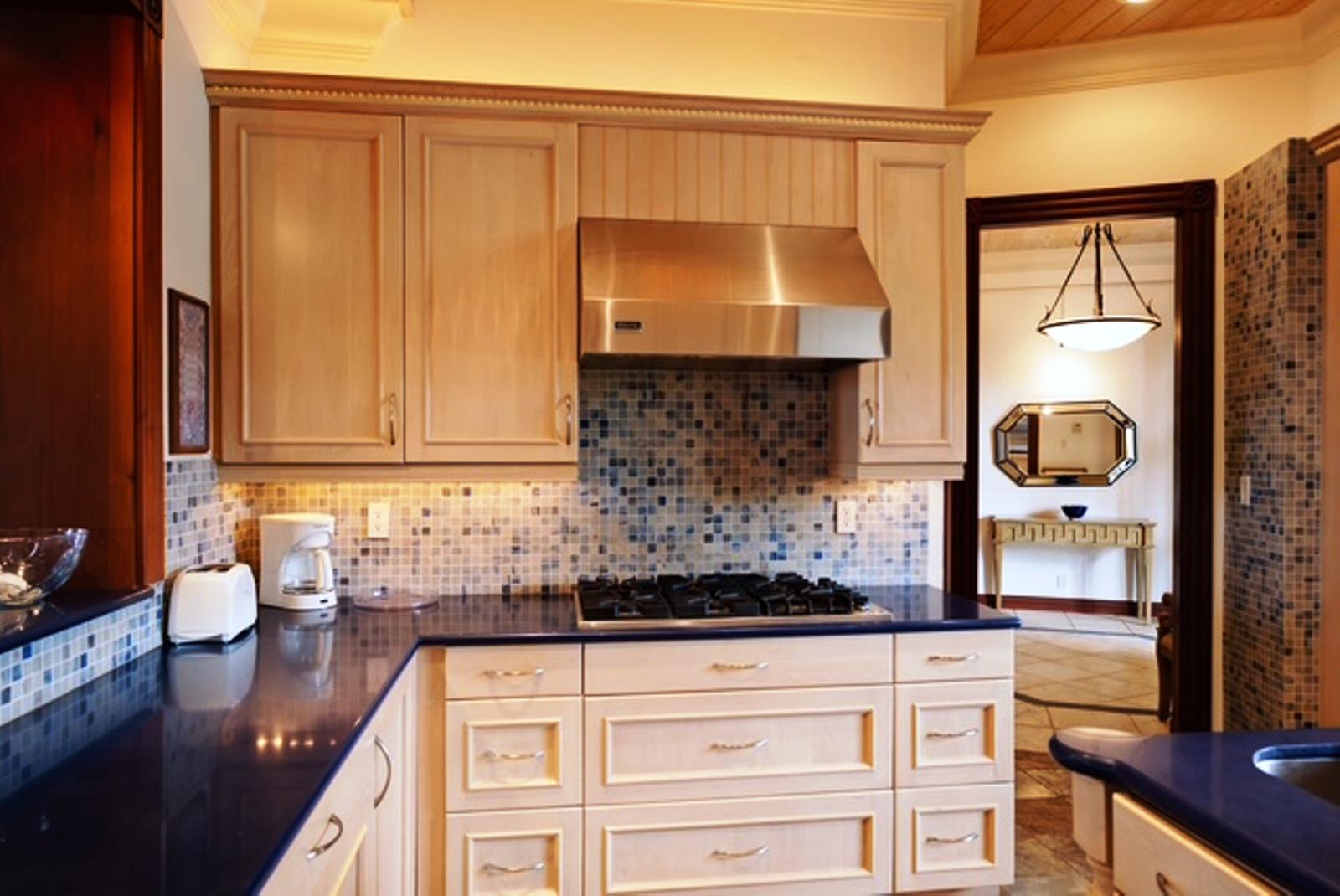 The Planters 2, Luxury Condo - MLS 68891 — photo 2