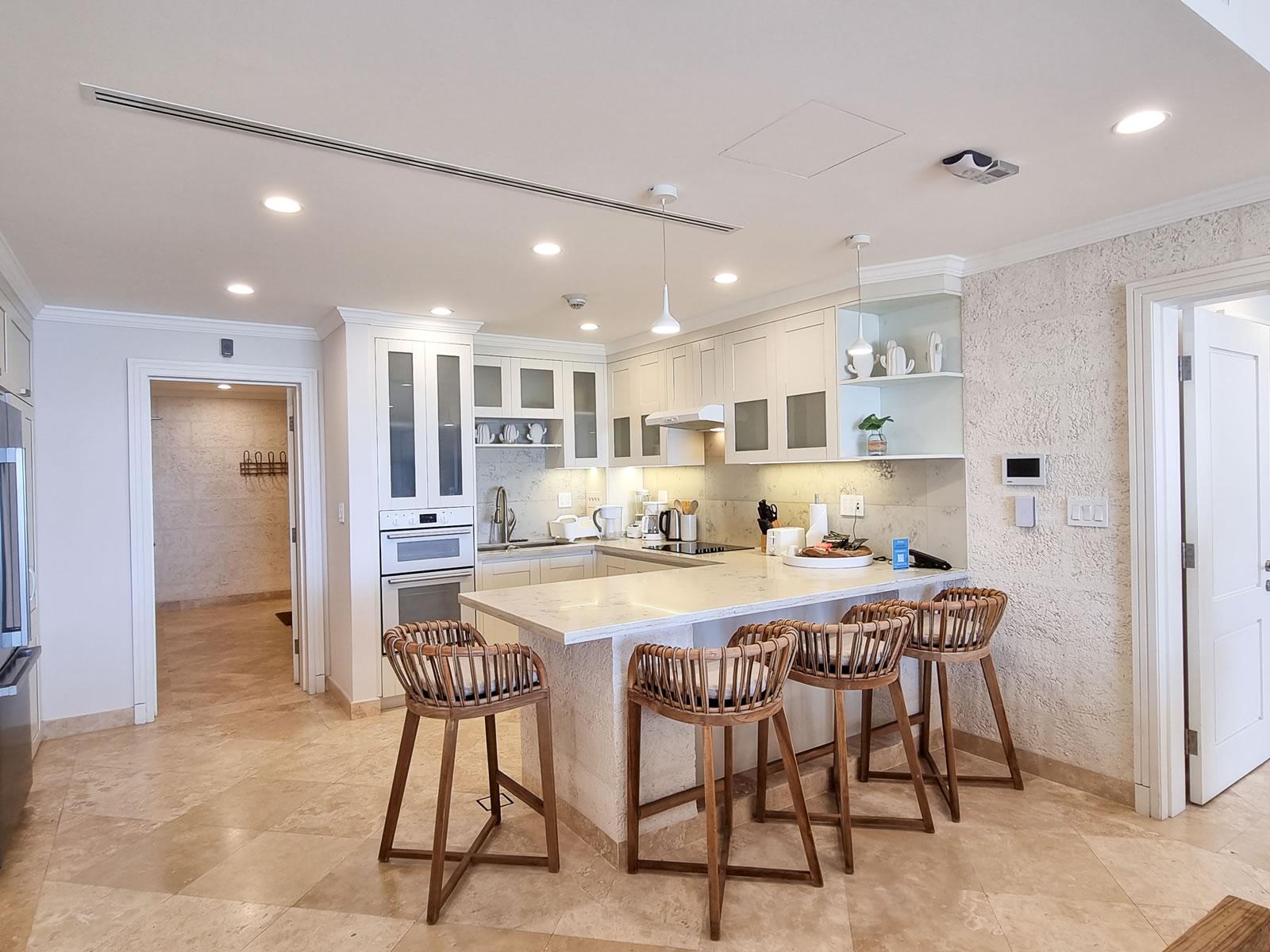 2-bedroom condo in The Crane, St Philip with ocean views — photo 3