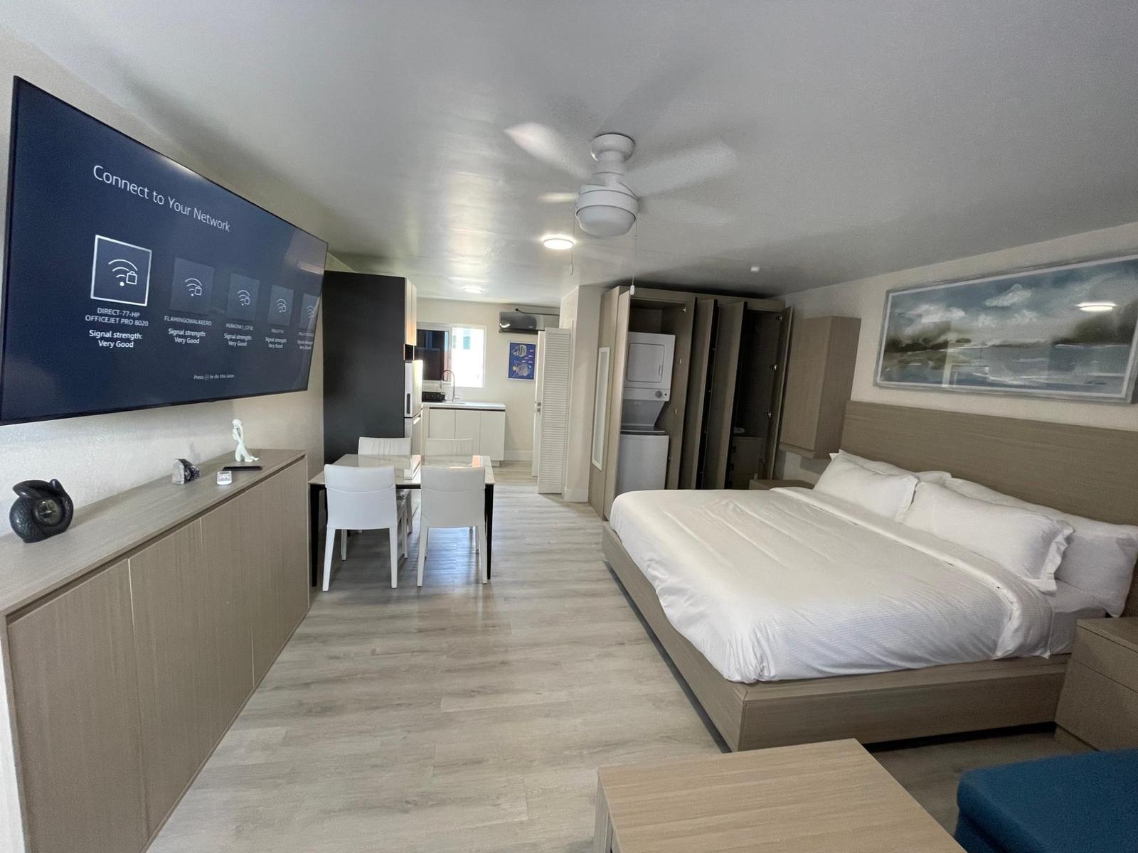 1 bedroom Apartment for sale — WEST BAY STREET — photo 4