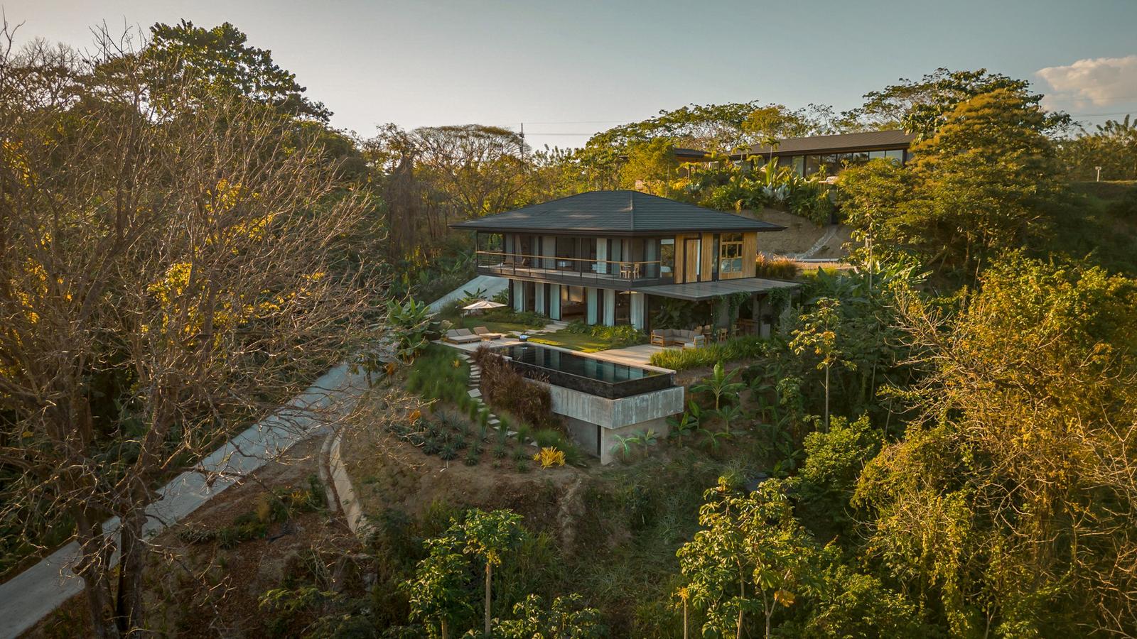 6 Bedroom Luxury Home for Sale, Playa Hermosa, Santa Teresa, Puntarenas, Costa Rica — photo 3